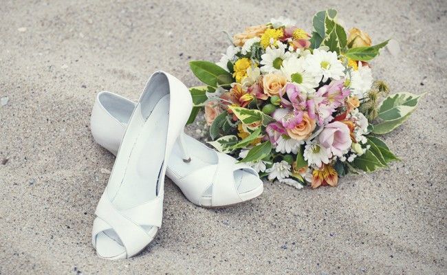 calçados para casamento na praia