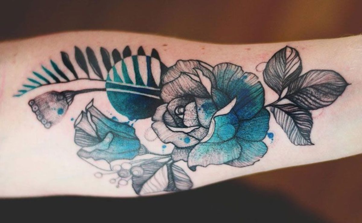 Tatuagem de flores: 65 ideias lindas para tatuar [FOTOS INCRÍVEIS]