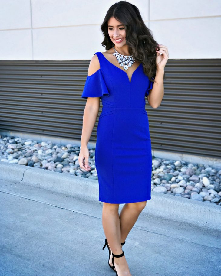 modelo de vestido azul