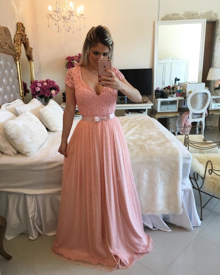 vestido da cor rose
