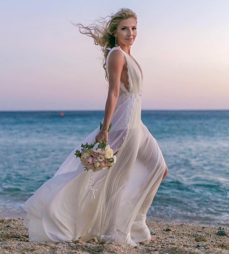 Ideias de vestidos para casamento na praia