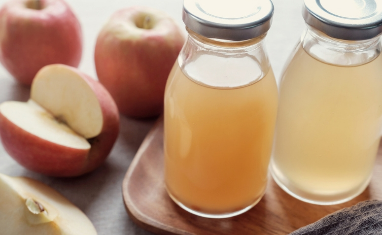 Como fazer vinagre de maçã: veja a receita passo a passo e dicas de uso