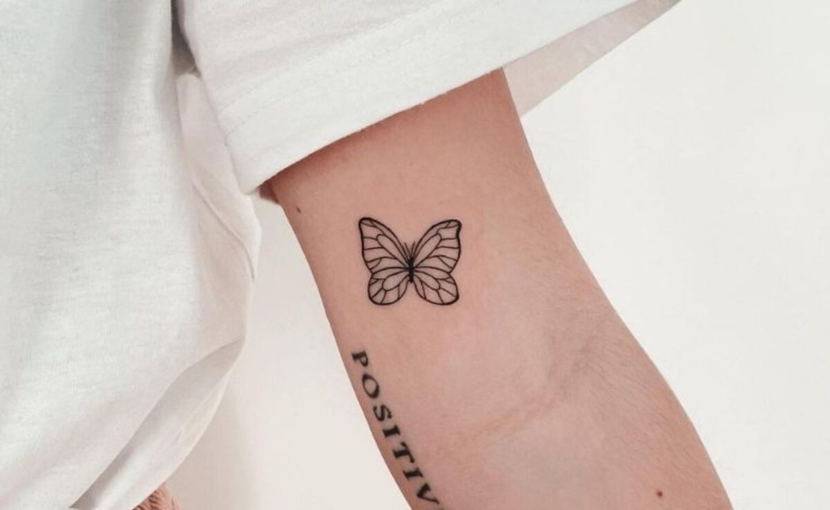 Tatuagem de borboleta delicada: 50 ideias incríveis para você se inspirar