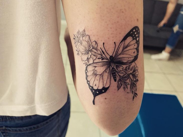 Tatuagem de borboleta no braço significado e fotos incríveis